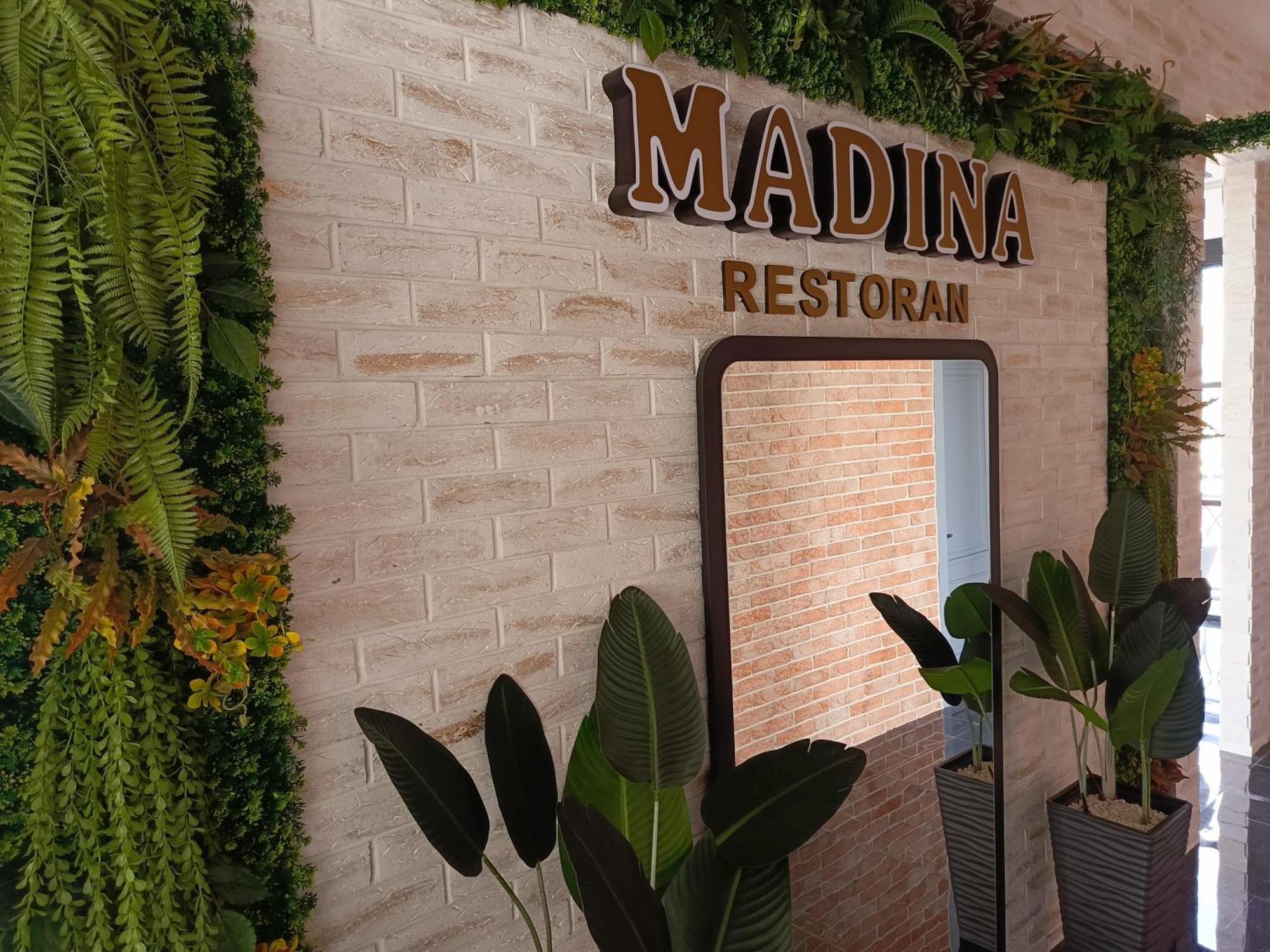 Madina-Zamzam Halal Hotels Group Баку Екстер'єр фото