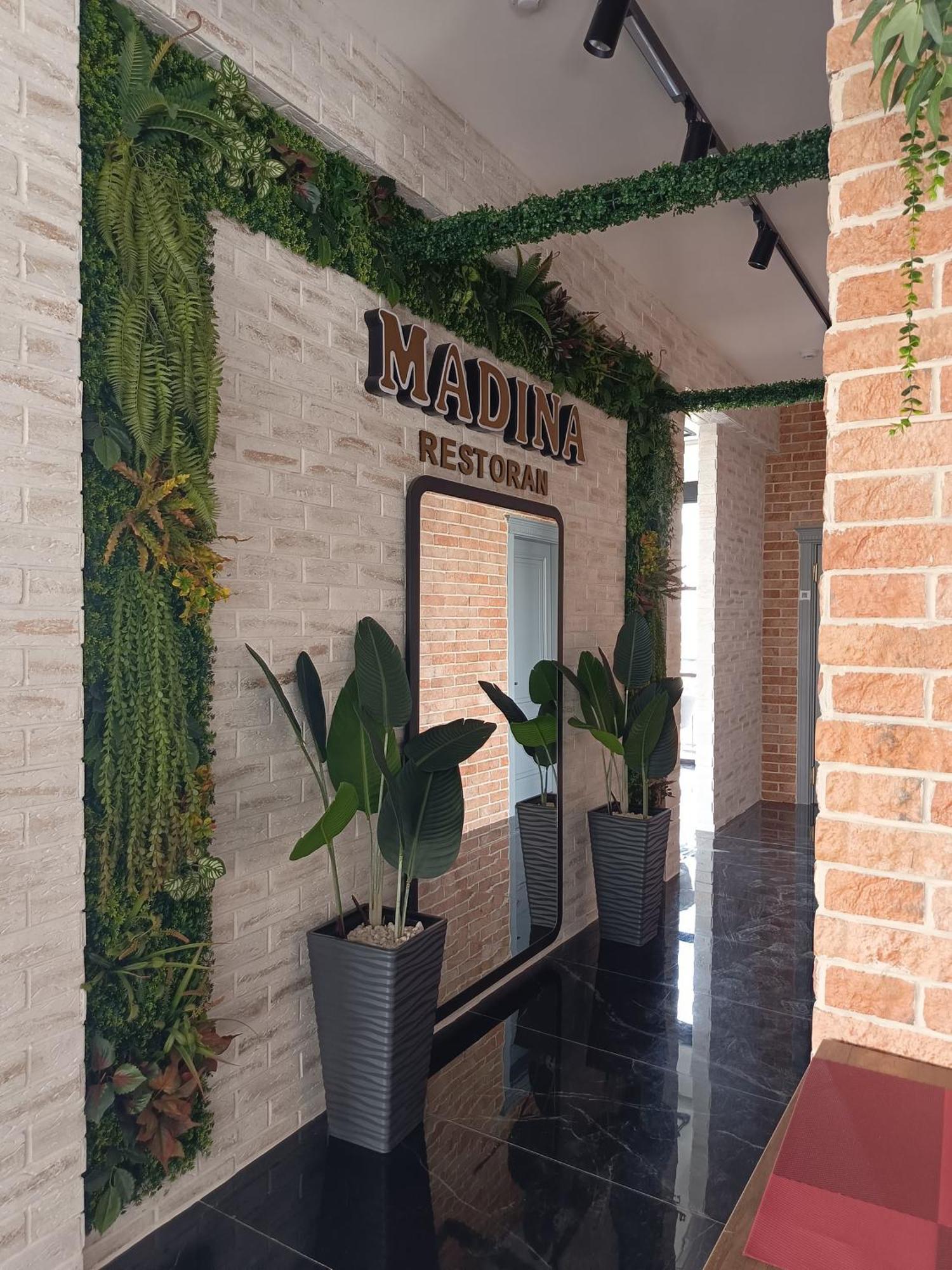Madina-Zamzam Halal Hotels Group Баку Екстер'єр фото